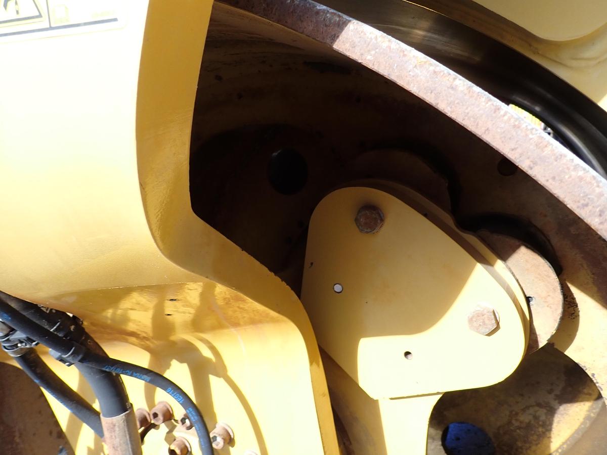 Used 2015 CAT CB64 Double Drum Roller