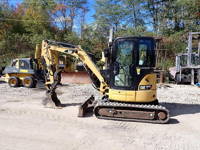 Used 2014 Caterpillar 303.5E Mini Excavator FULL CAB! A/C Hydraulic Thumb CAT Q/C