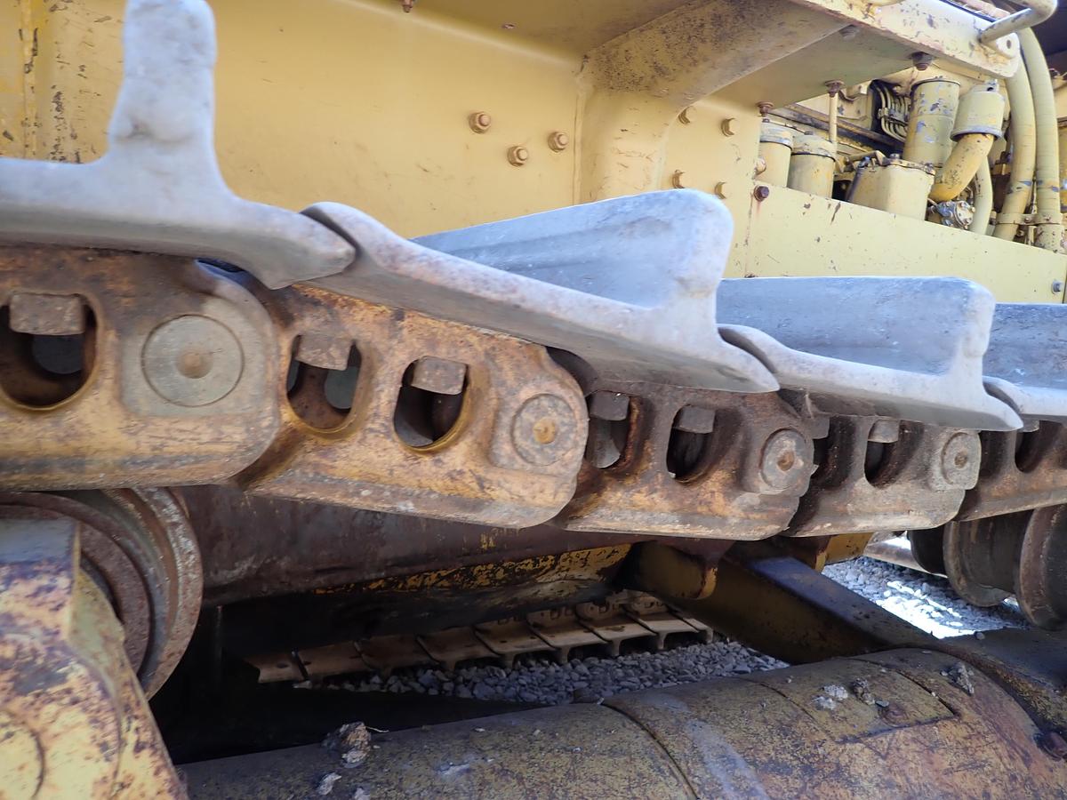 Used 1971 CAT D8H Crawler Dozer w/ RIPPER!