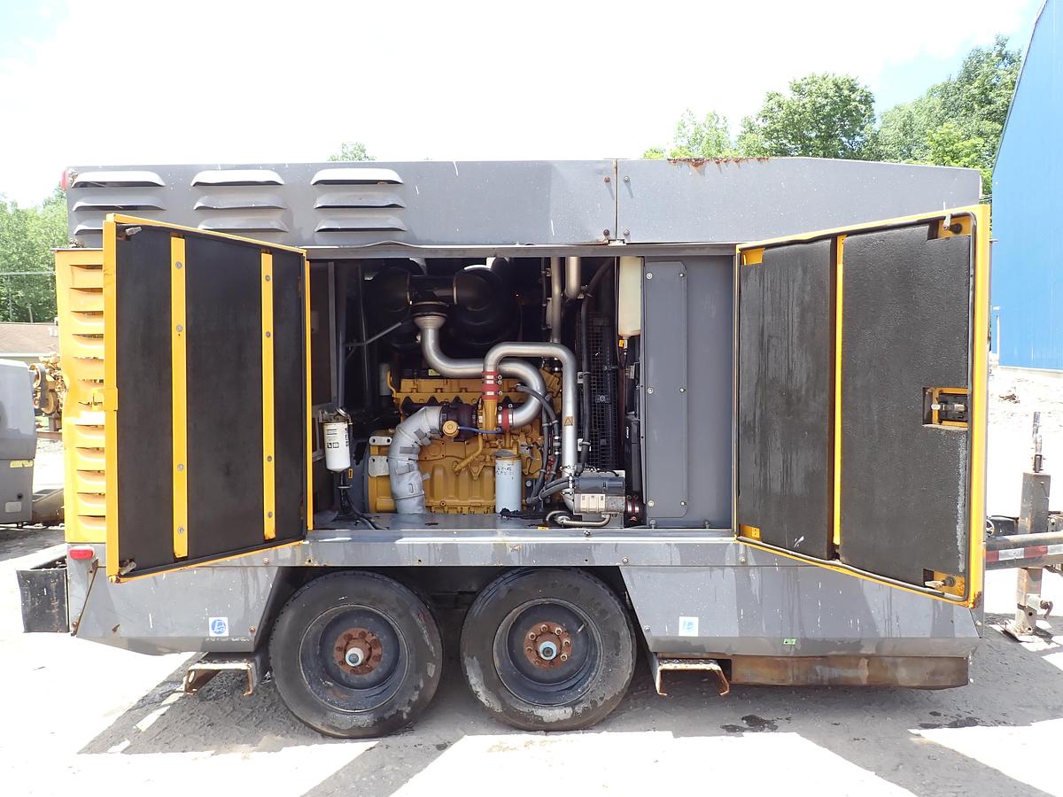 Used 2013 Atlas Copco XATS1050 CD7 1050 CFM Air Compressor