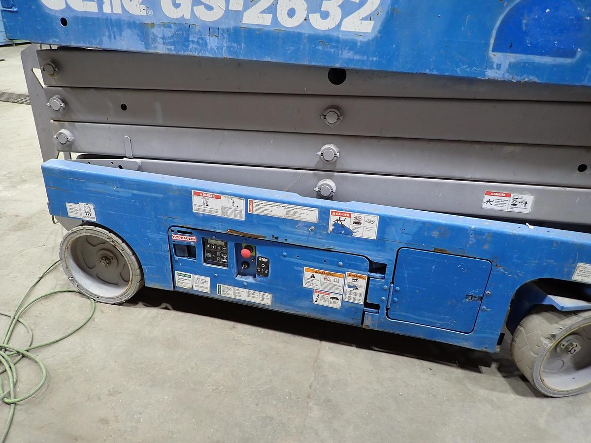 Used 2015 Genie GS2632
