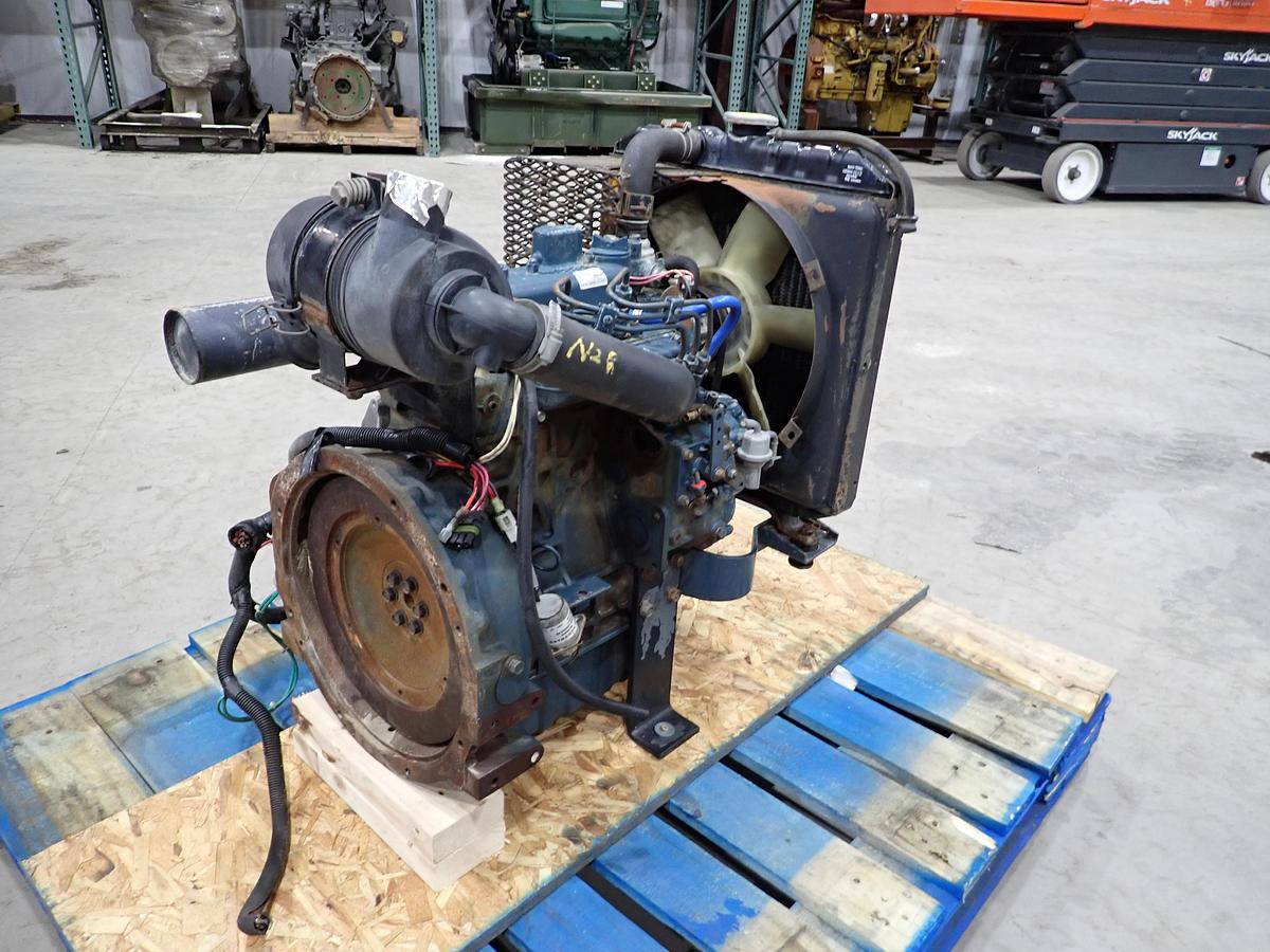 Used 2000 Kubota D905 Diesel Engine Power Unit