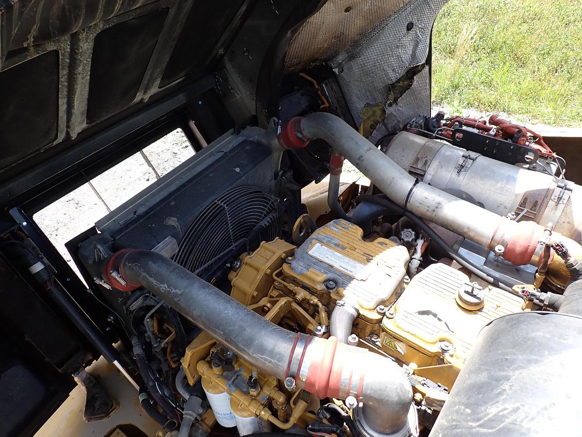 Used 2013 CAT 740B Articulated Haul Truck