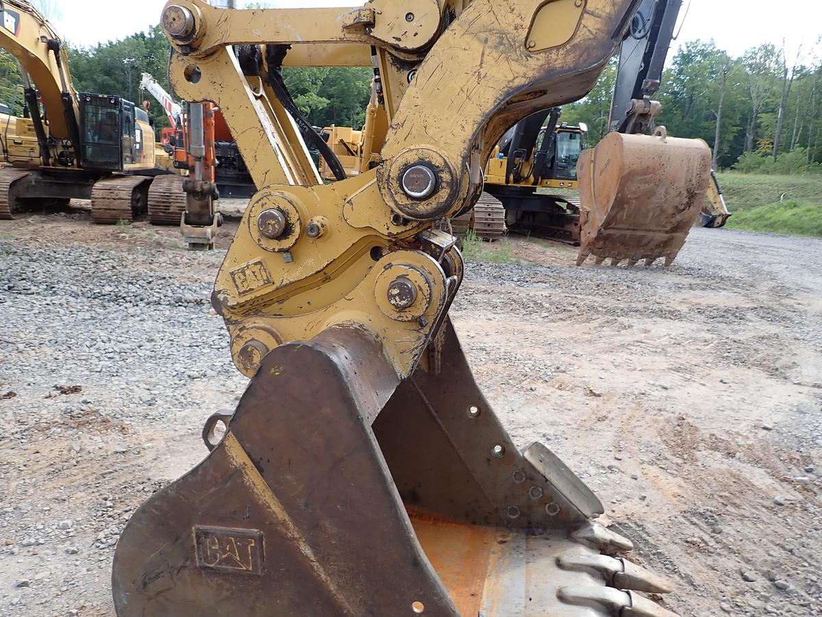 Used 2020 CAT 323 Hydraulic Excavator HYDRAULIC THUMB!