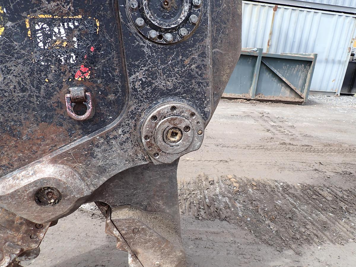 Used 2016 CAT MP318 Multiprocessor Concrete Shear