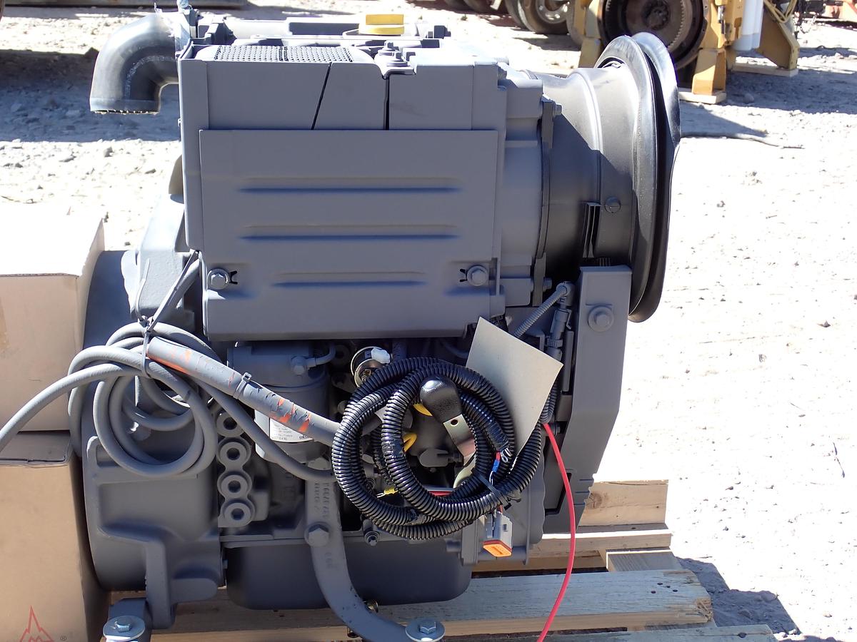 Deutz D2011 L02I Diesel Engine FACTORY NEW! 