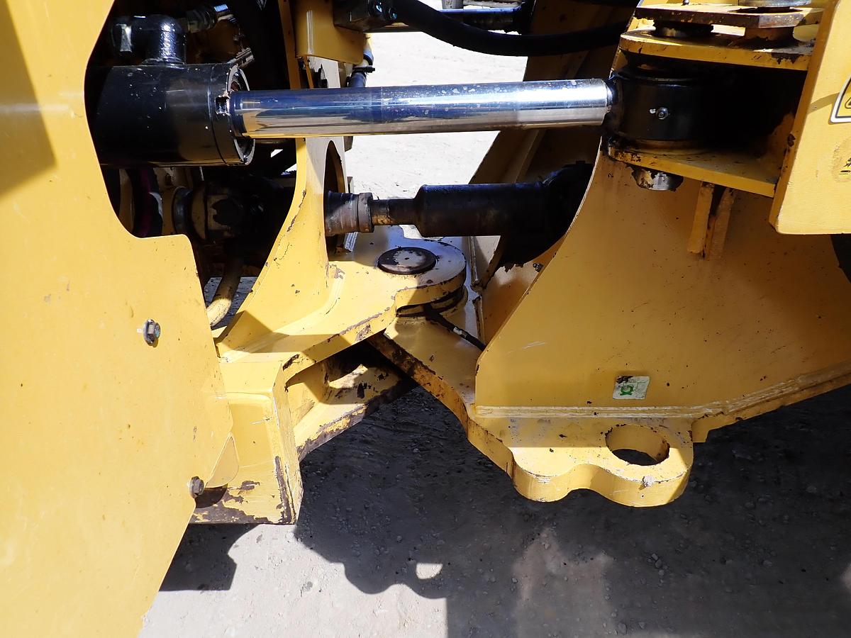 Used 2018 CAT 972M Wheel Loader