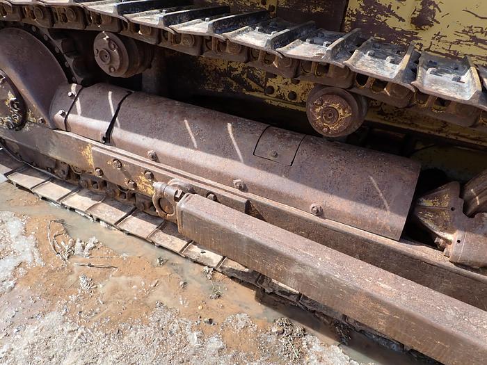 Used 1982 CAT D5B Crawler Dozer w/ CAB & WINCH 