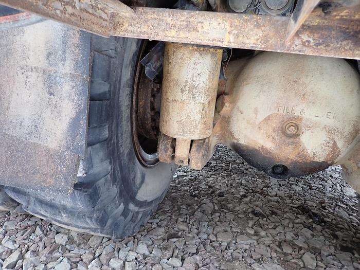 Used 1985 CAT 769C Rigid Frame Water Truck 8000 Gallon