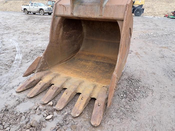 Used 2004 John Deere 600C LC Excavator