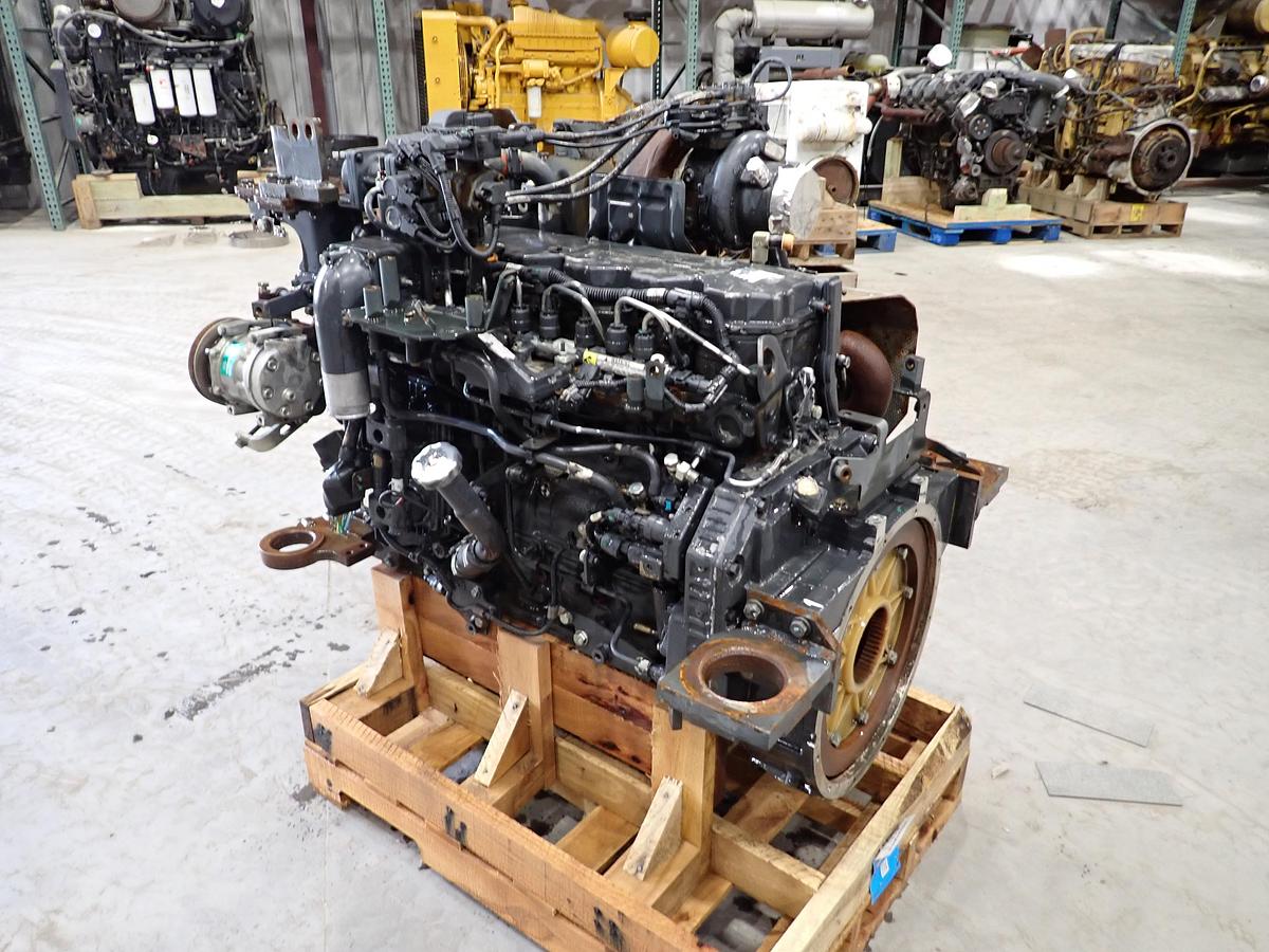Used 2014 Komatsu SAA6D107E-2 Diesel Engine
