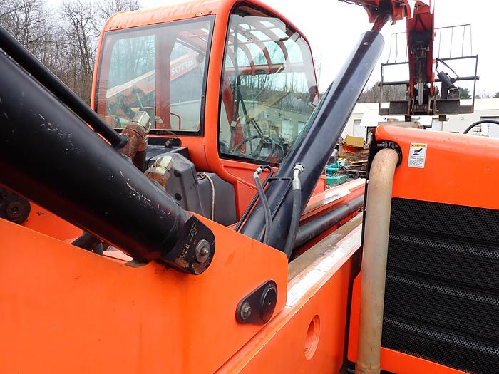 Used 2009 Lull 944E-42