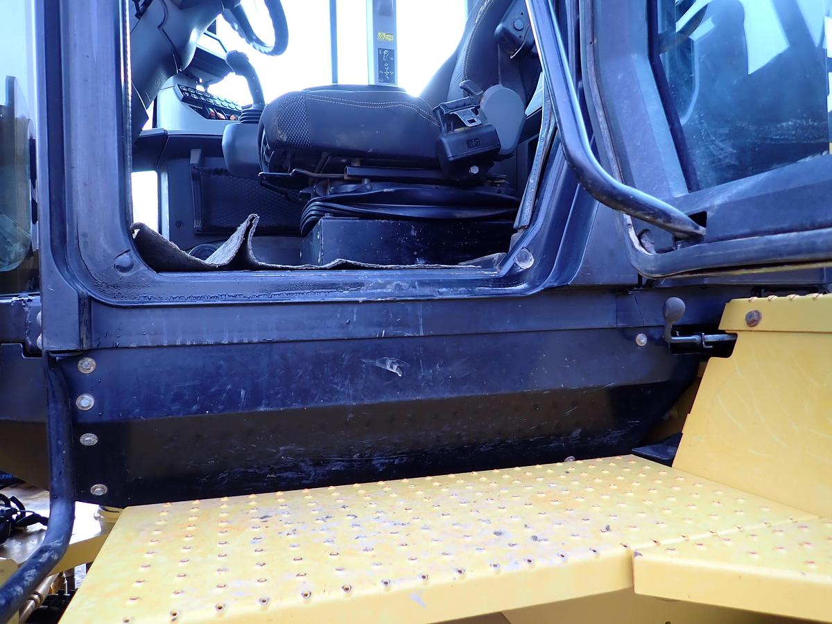 Used 2019 CAT 938M Wheel Loader 