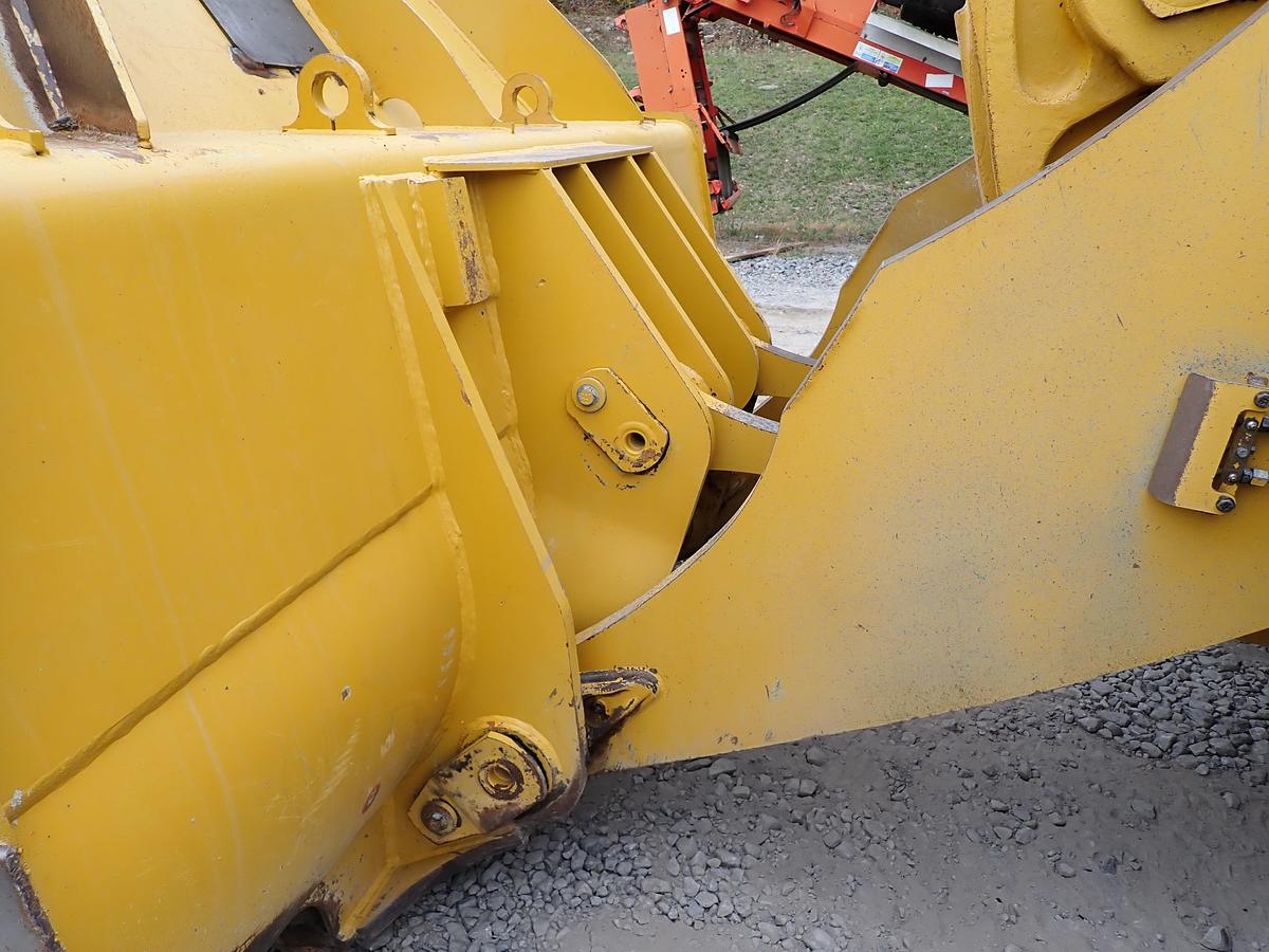 Used 2015 CAT 982M Wheel Loader