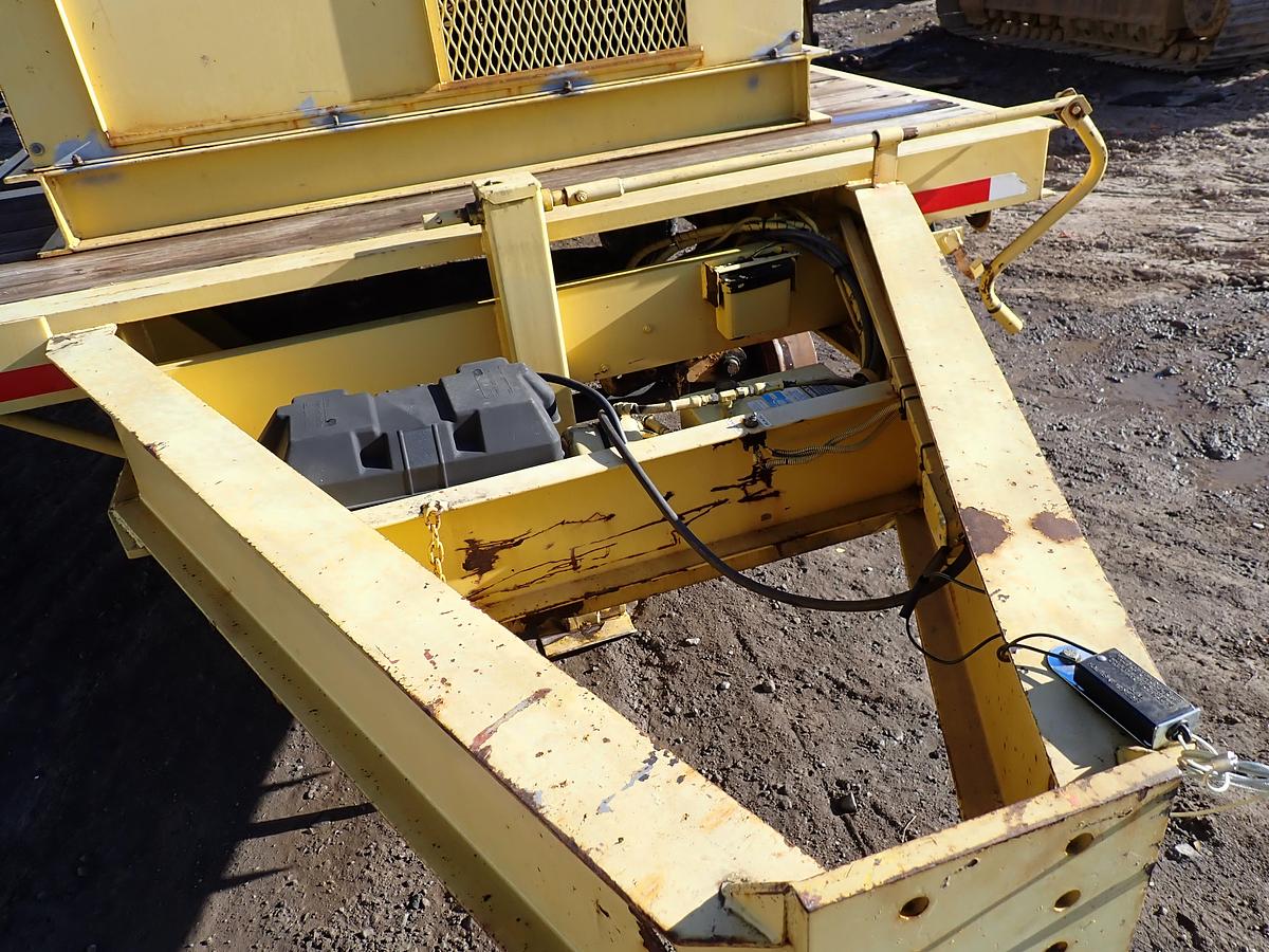 Used 2002 Vector 09007 Vacuum Excavator HI-RAIL GEAR!