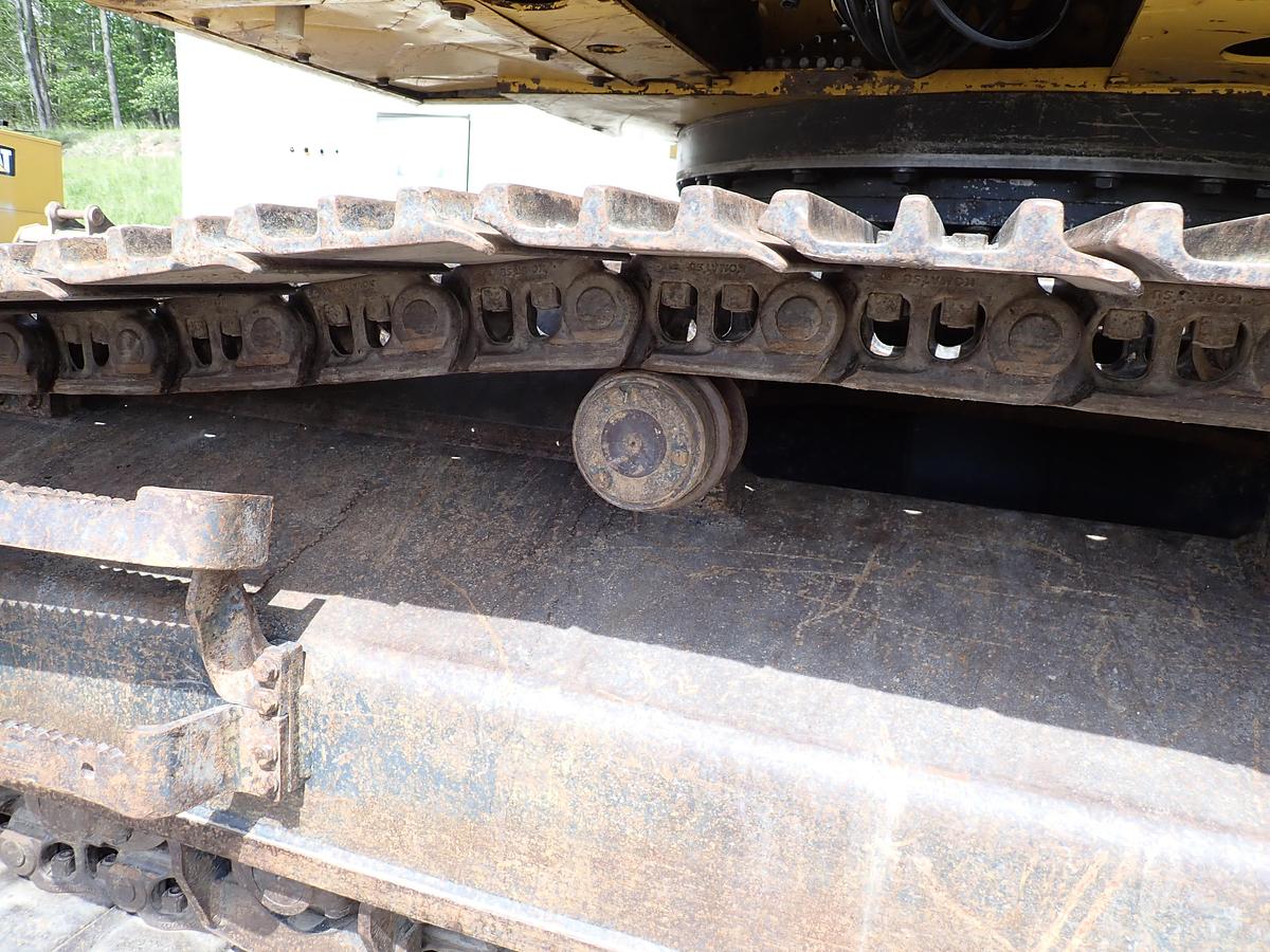 Used 2013 Komatsu PC490LC-10 Excavator 