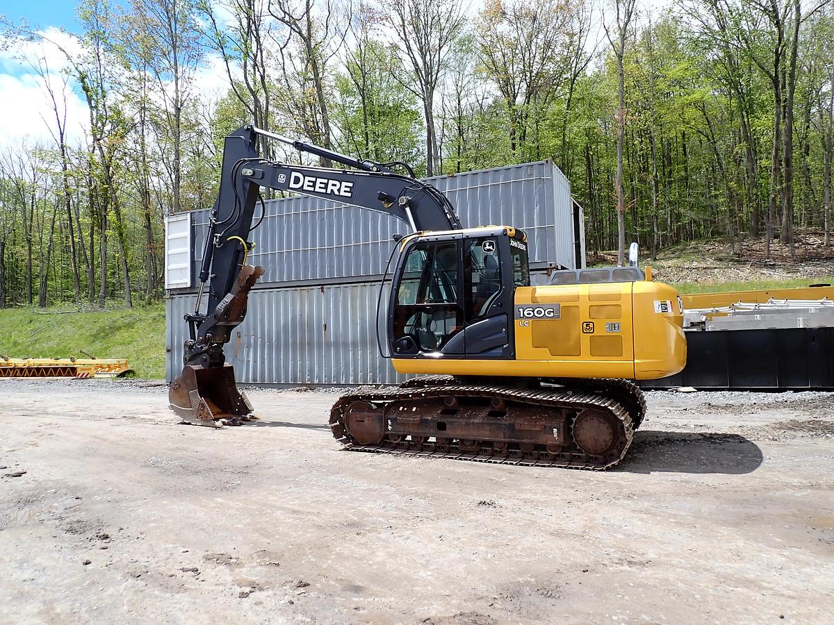 Used 2015 John Deere 160G LC Excavator HYDRAULIC THUMB & QC