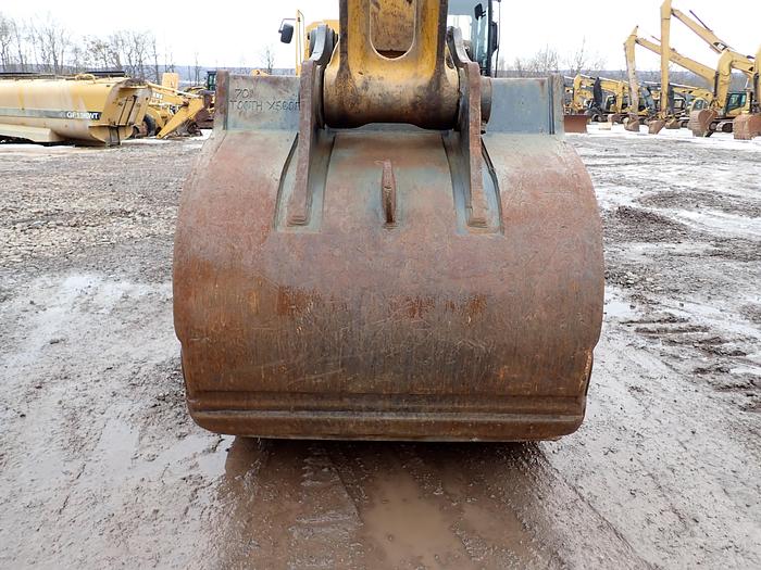 Used 2004 John Deere 600C LC Excavator
