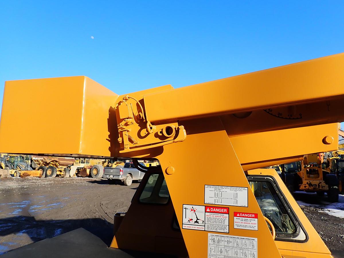 Used 1989 Broderson IC80-1D Carry Deck Crane