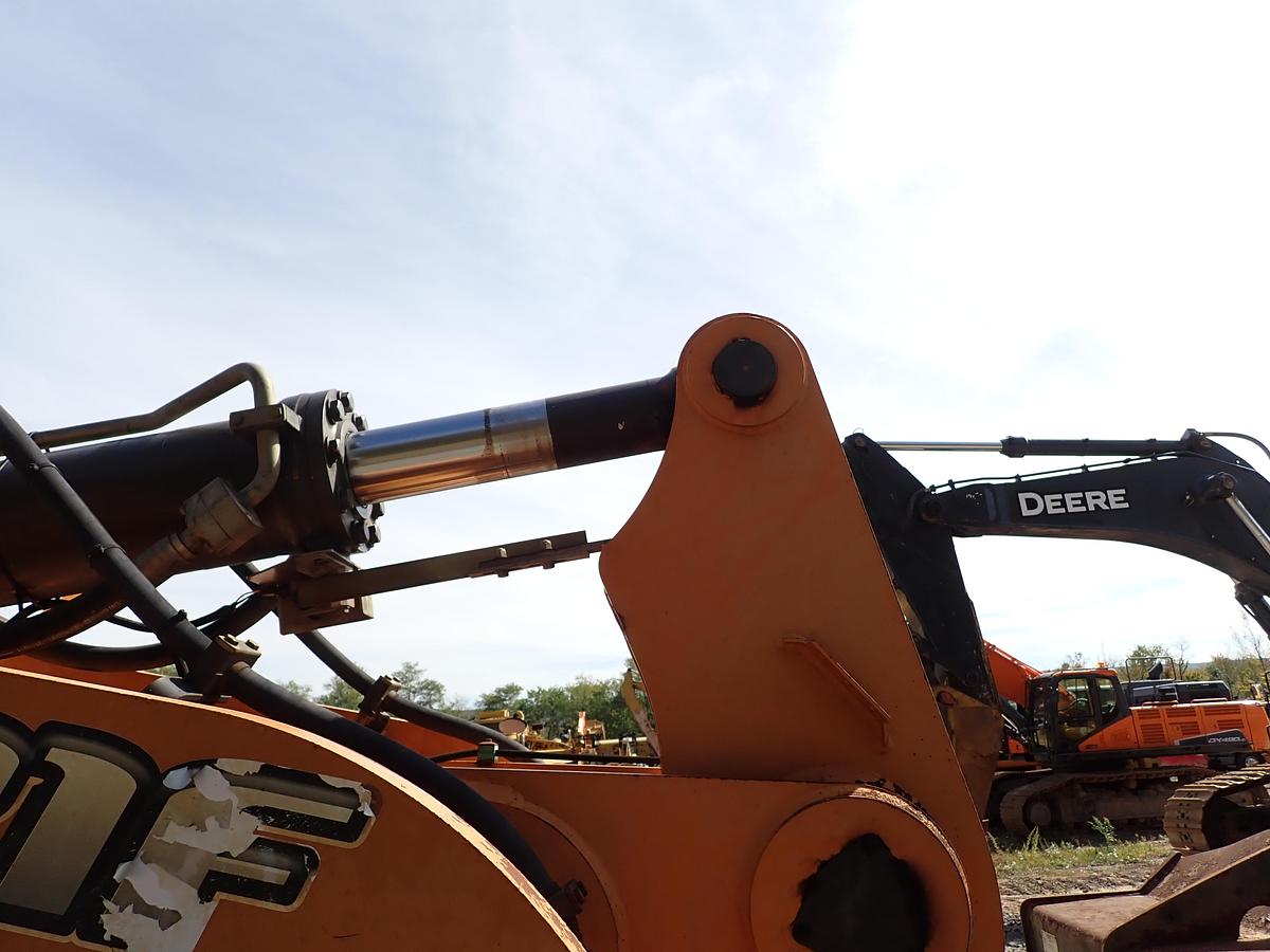 Used 2012 Case 1021F Wheel Loader 5700 HOURS