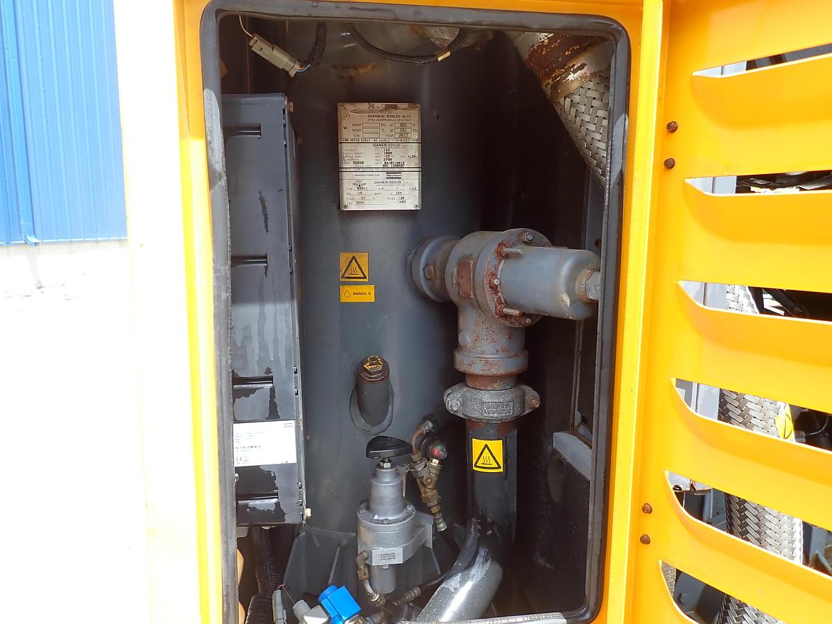 Used 2013 Atlas Copco XATS1050 CD7 1050 CFM Air Compressor