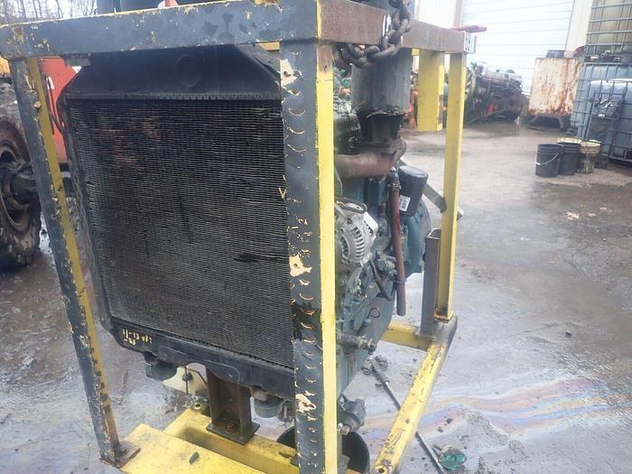Used Kubota V4702 Diesel Engine RUNS MINT! VIDEO! Tractor M8580 Industrial 4702