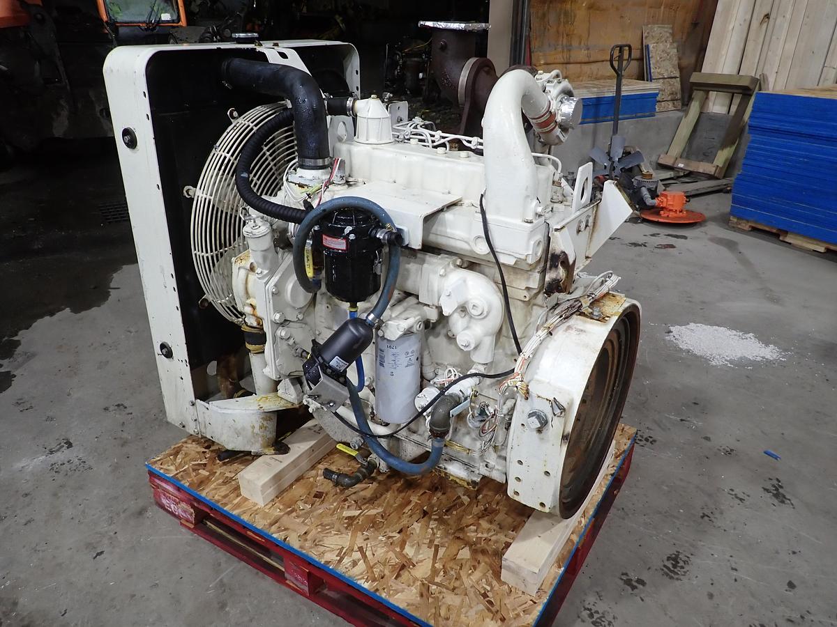 Used CAT 3304 PC Diesel Engine 670 HOURS! AR # 8N-5751