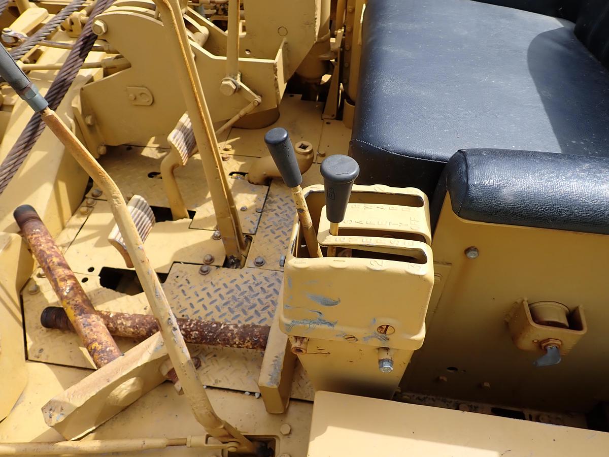 Used 1971 CAT 583H Crawler Pipelayer REAR WINCH