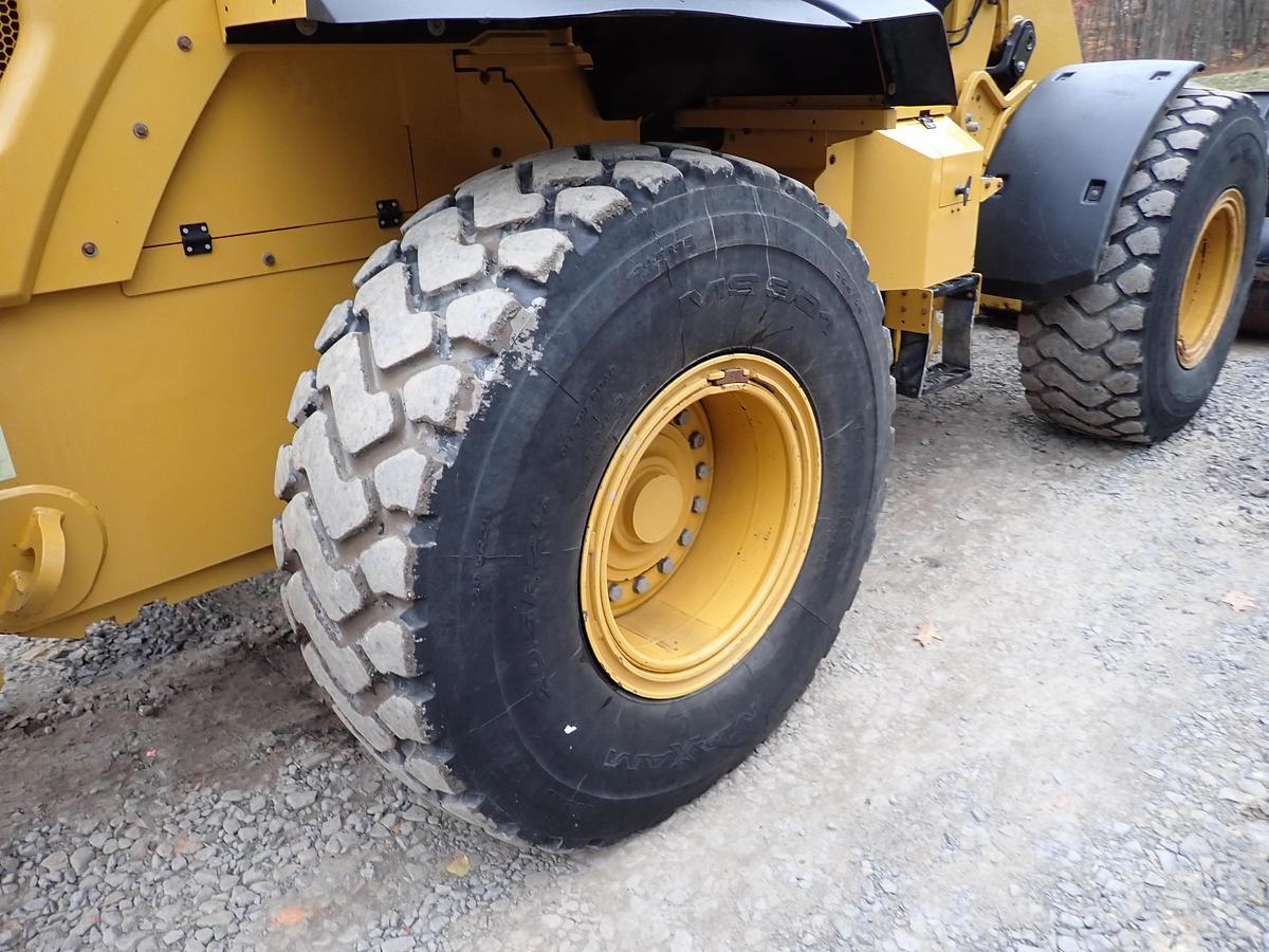 Used 2019 CAT 938M Wheel Loader