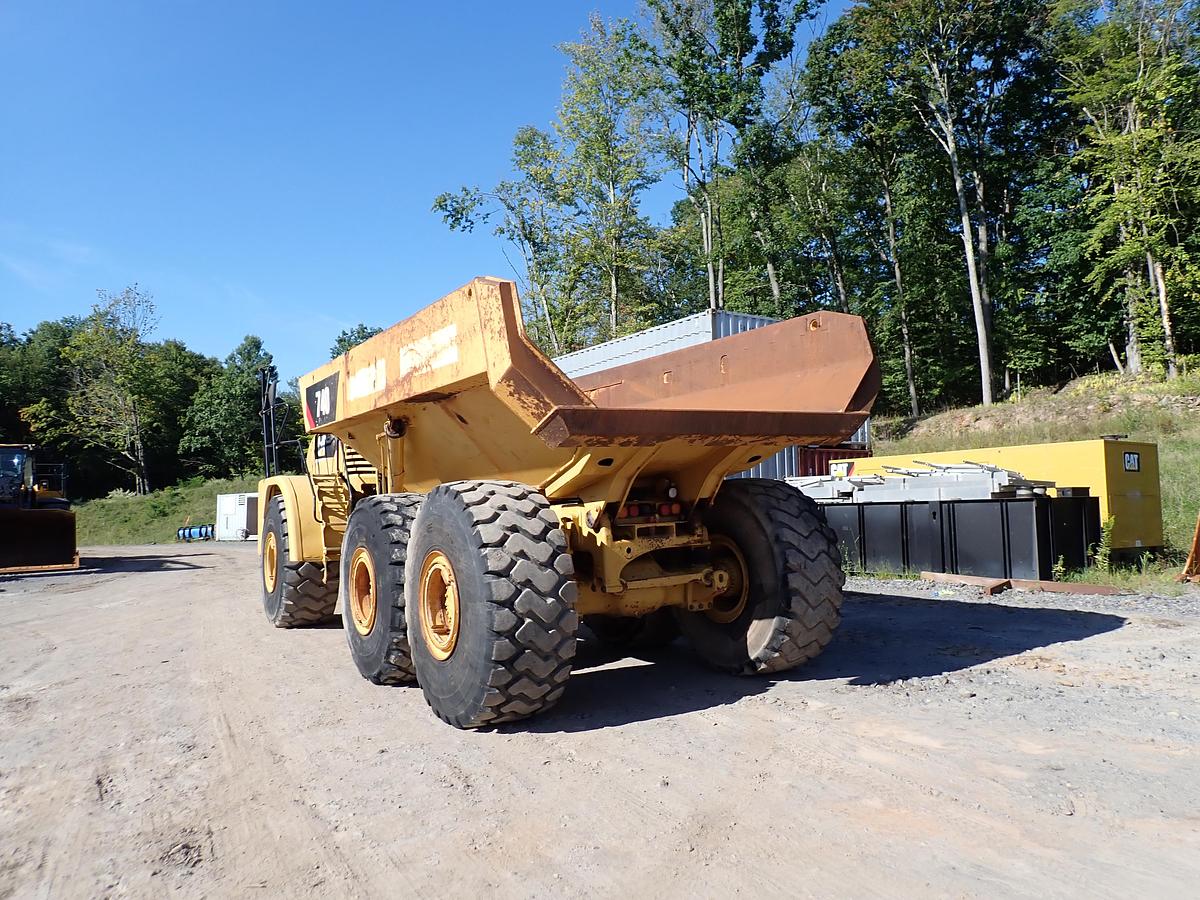 Used 2011 CAT 740 Articulated Haul Truck 7900 HOURS!
