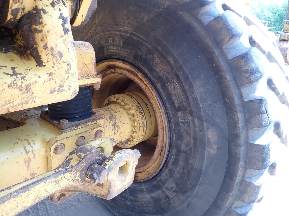 Used 2003 CAT 735