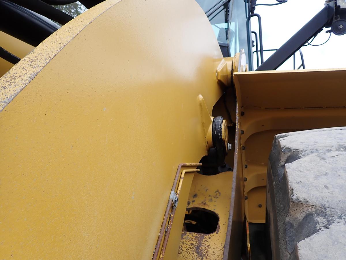 Used 2015 CAT 982M Wheel Loader