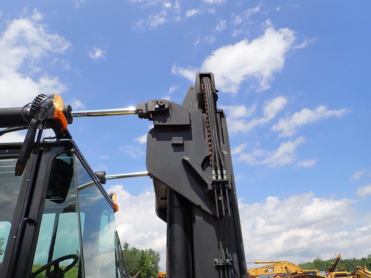 Used 2015 Hoist P300 30,000 Lb Forklift LOW HOURS!