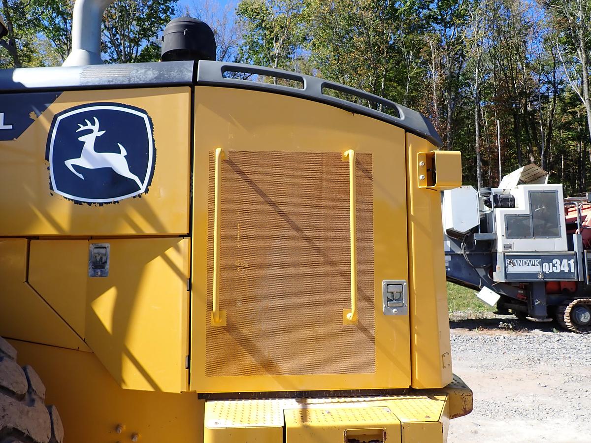 Used 2019 John Deere 744L Wheel Loader QUICK COUPLER!