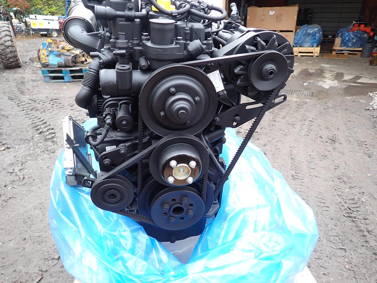 2024 Deutz D2.9 L4 Diesel Engine FACTORY NEW!