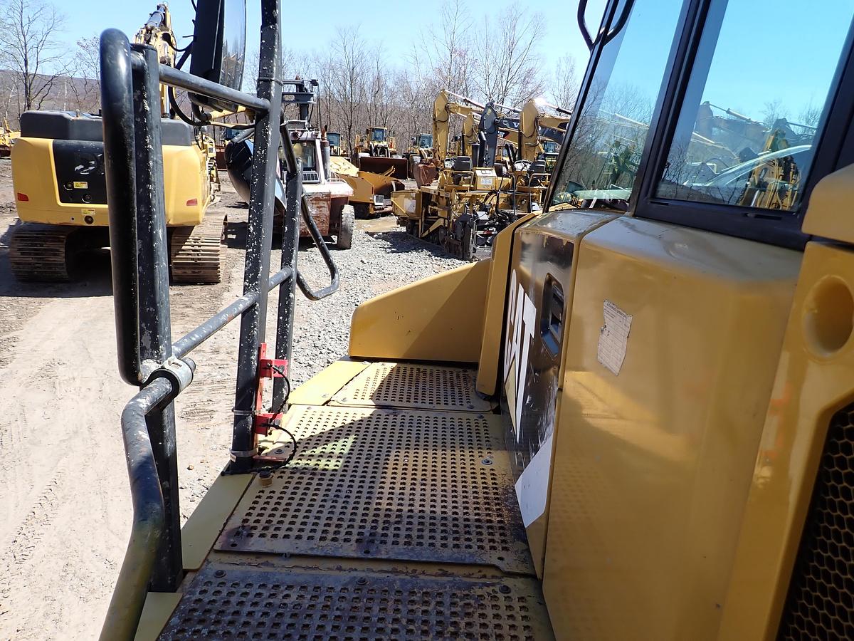 Used 2012 CAT 740B Articulated Haul Truck w/ TAILGATE