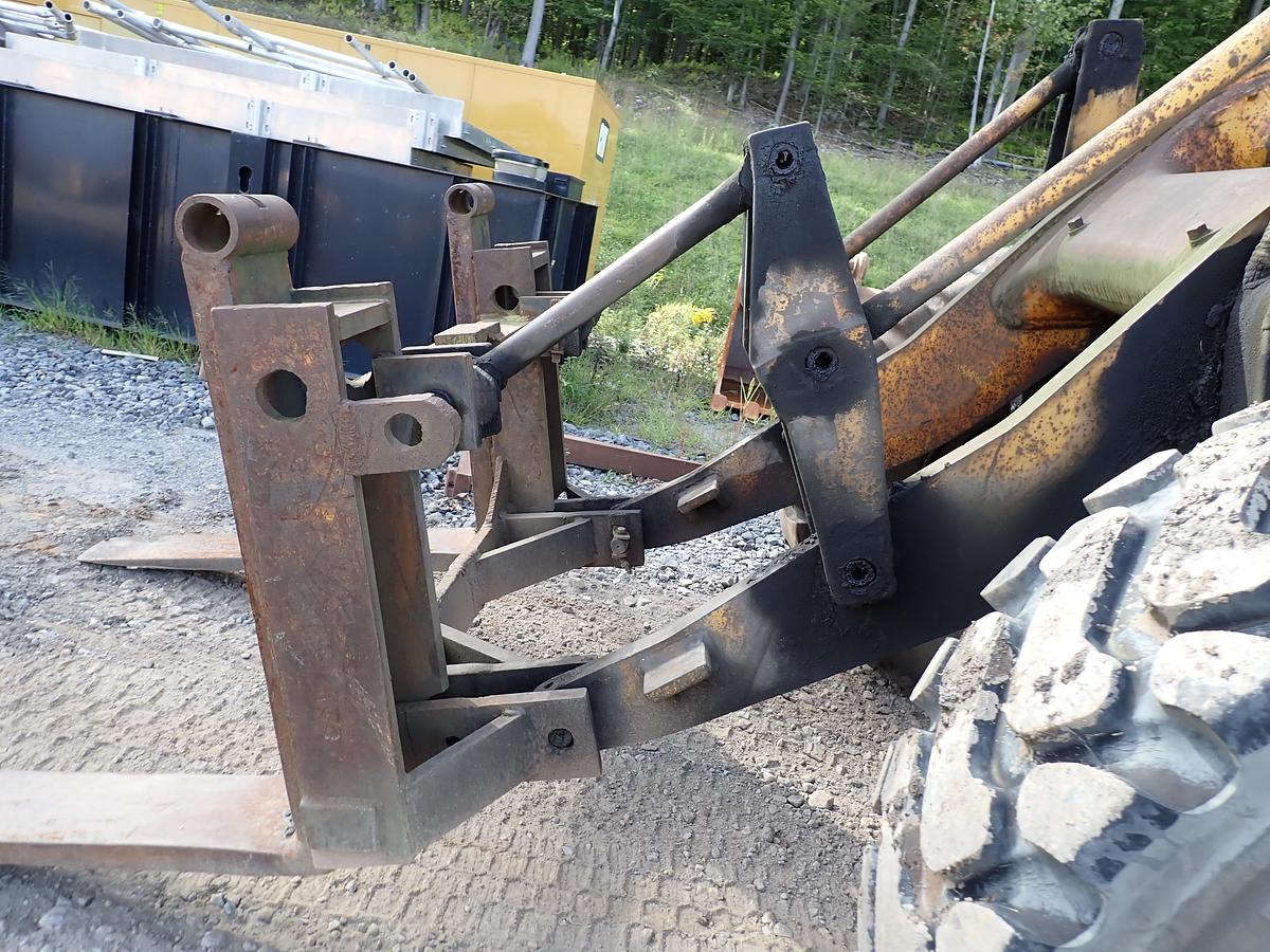 Used 1976 CAT 950 Wheel Loader w/ FORKS