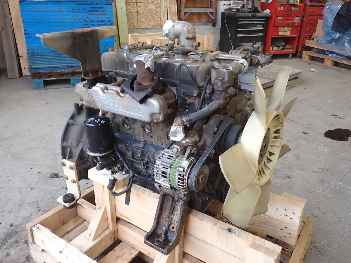 Used 2002 Isuzu 4JG1 Diesel Engine 4IRJ7