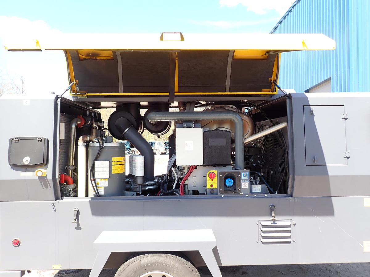 Used 2020 Atlas Copco XAS950 PD8 950 CFM Air Compressor