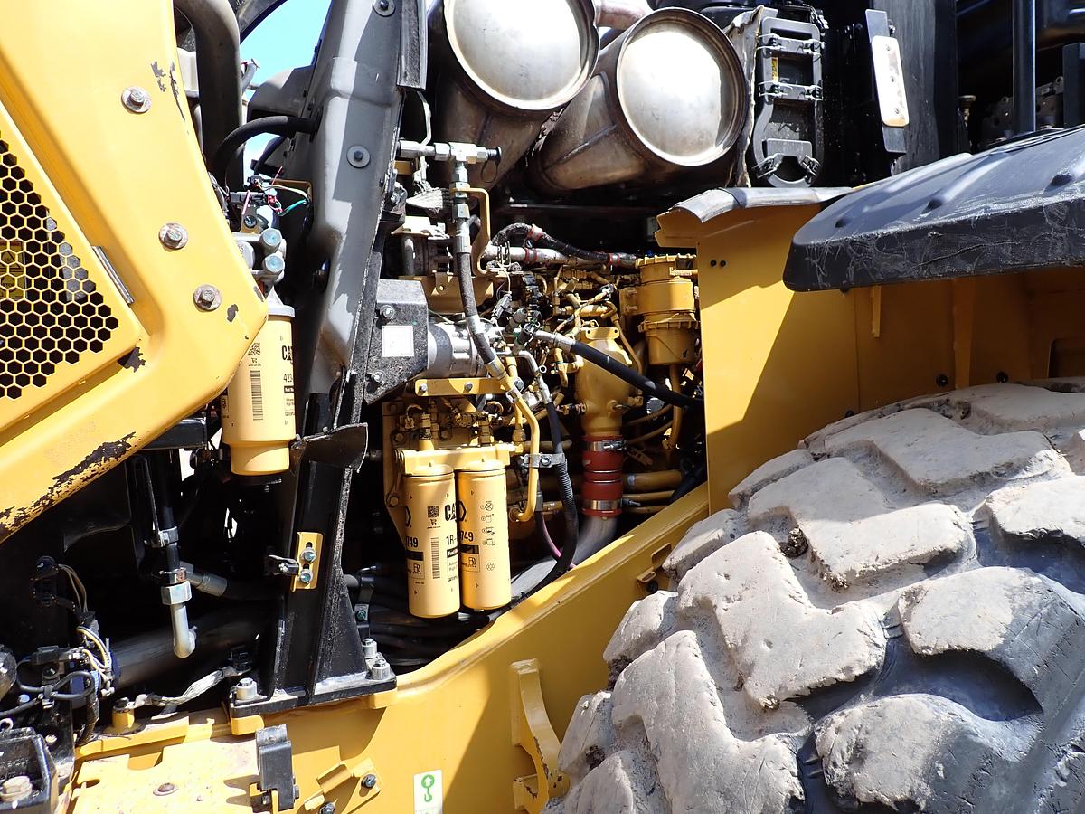 Used 2018 CAT 972M Wheel Loader