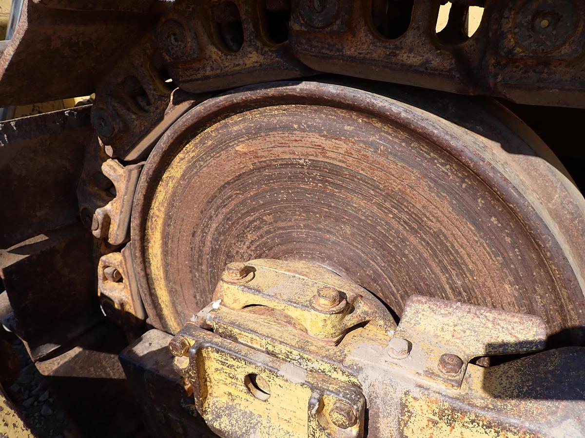 Used 1971 CAT D8H Crawler Dozer w/ RIPPER!