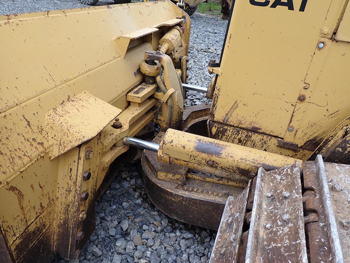 Used 1989 CAT D4H Series II Crawler Dozer 