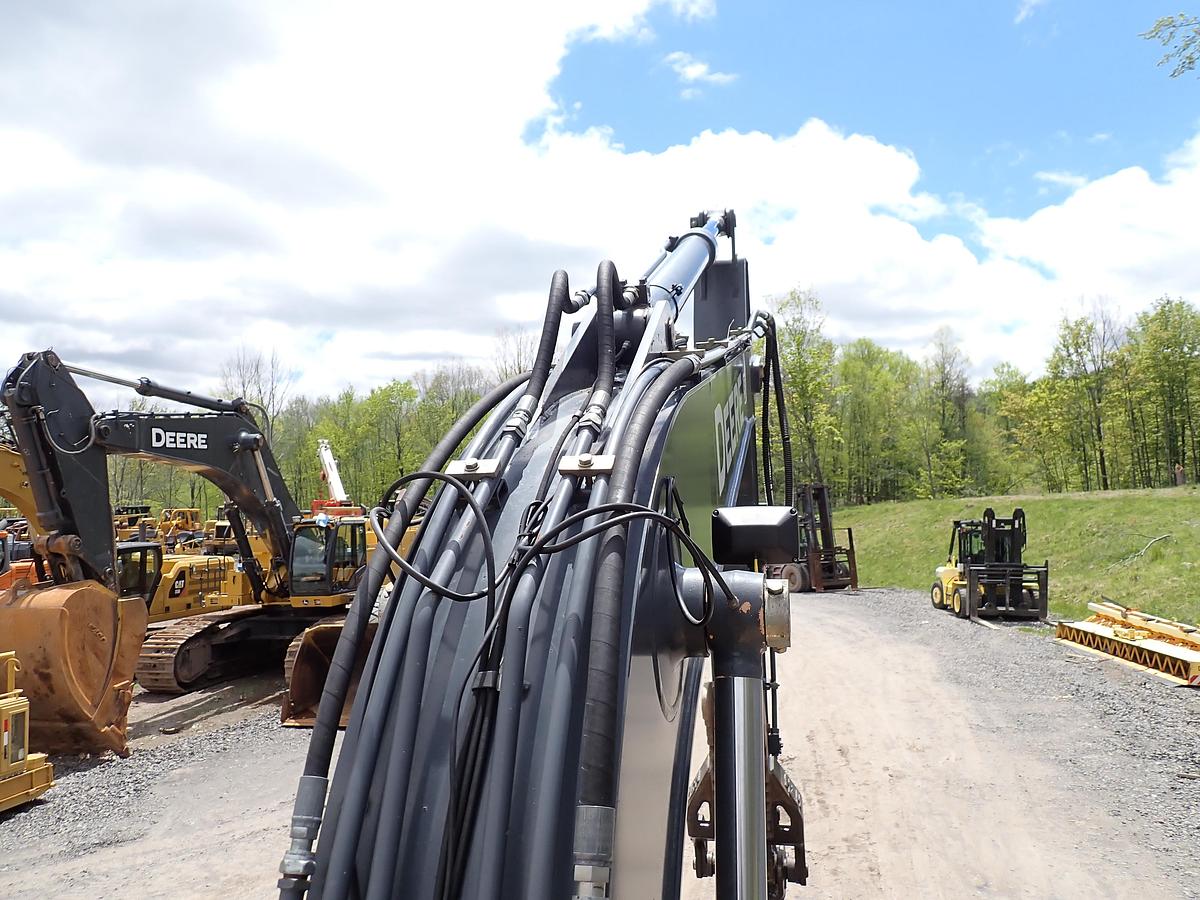 Used 2015 John Deere 160G LC Excavator HYDRAULIC THUMB & QC