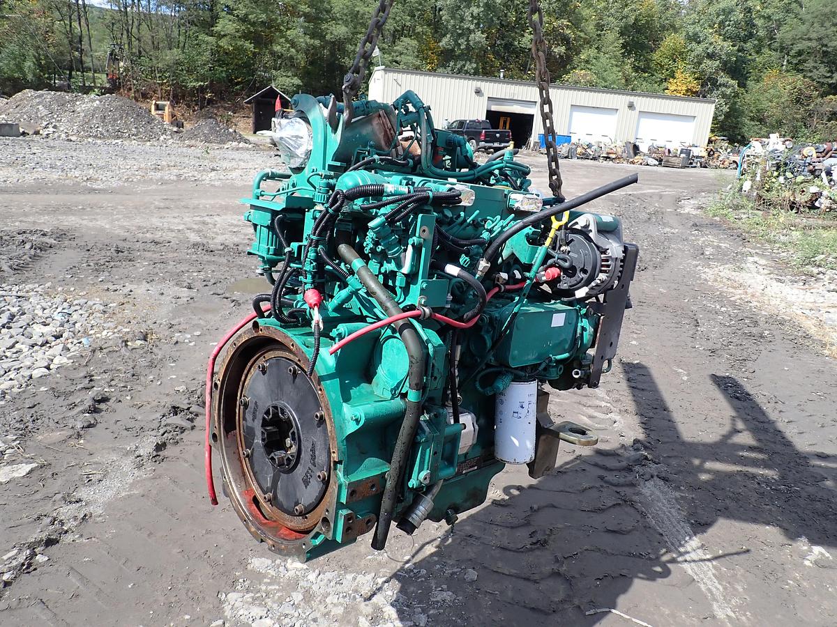 Used 2014 Volvo D4H Diesel Engine SD115 ROLLER