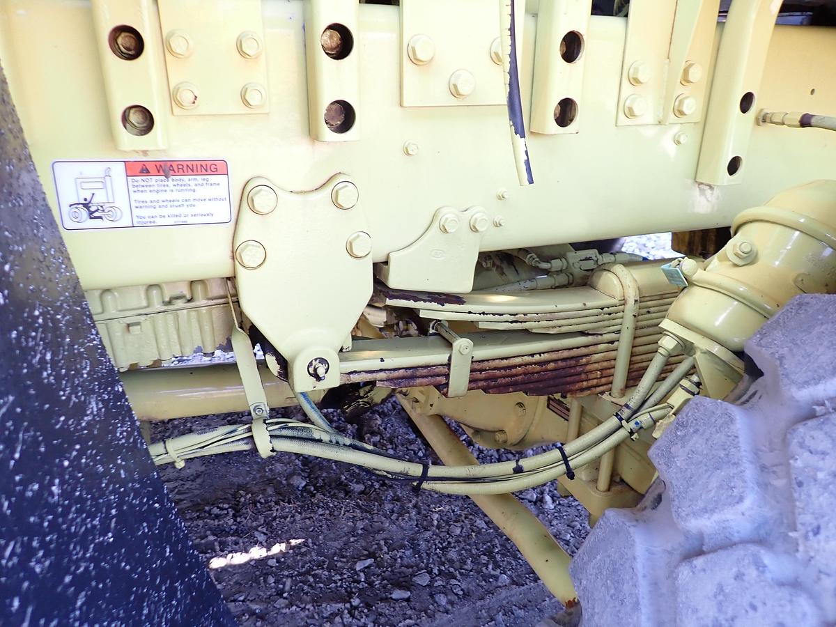 Used 2003 Oshkosh HB2923 Airport Snowblower