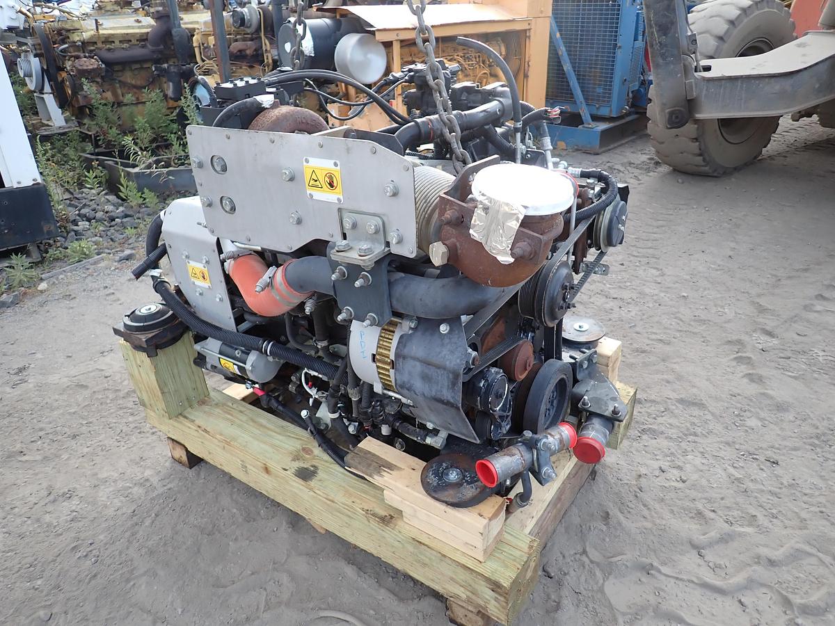 Used 2016 Komatsu SAA6D107E-3 Diesel Engine PC210LC-11 EXCAVATOR