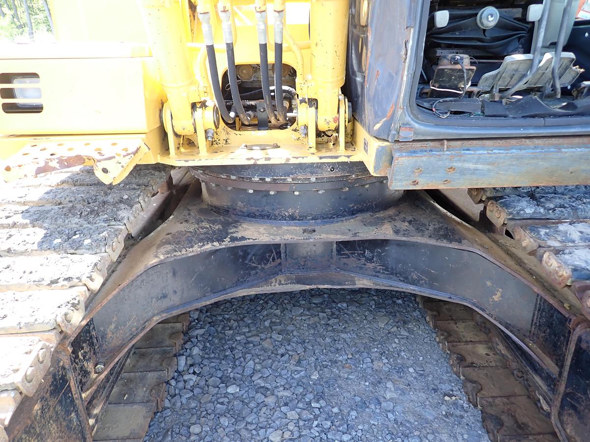 Used 2006 John Deere 160C LC Excavator