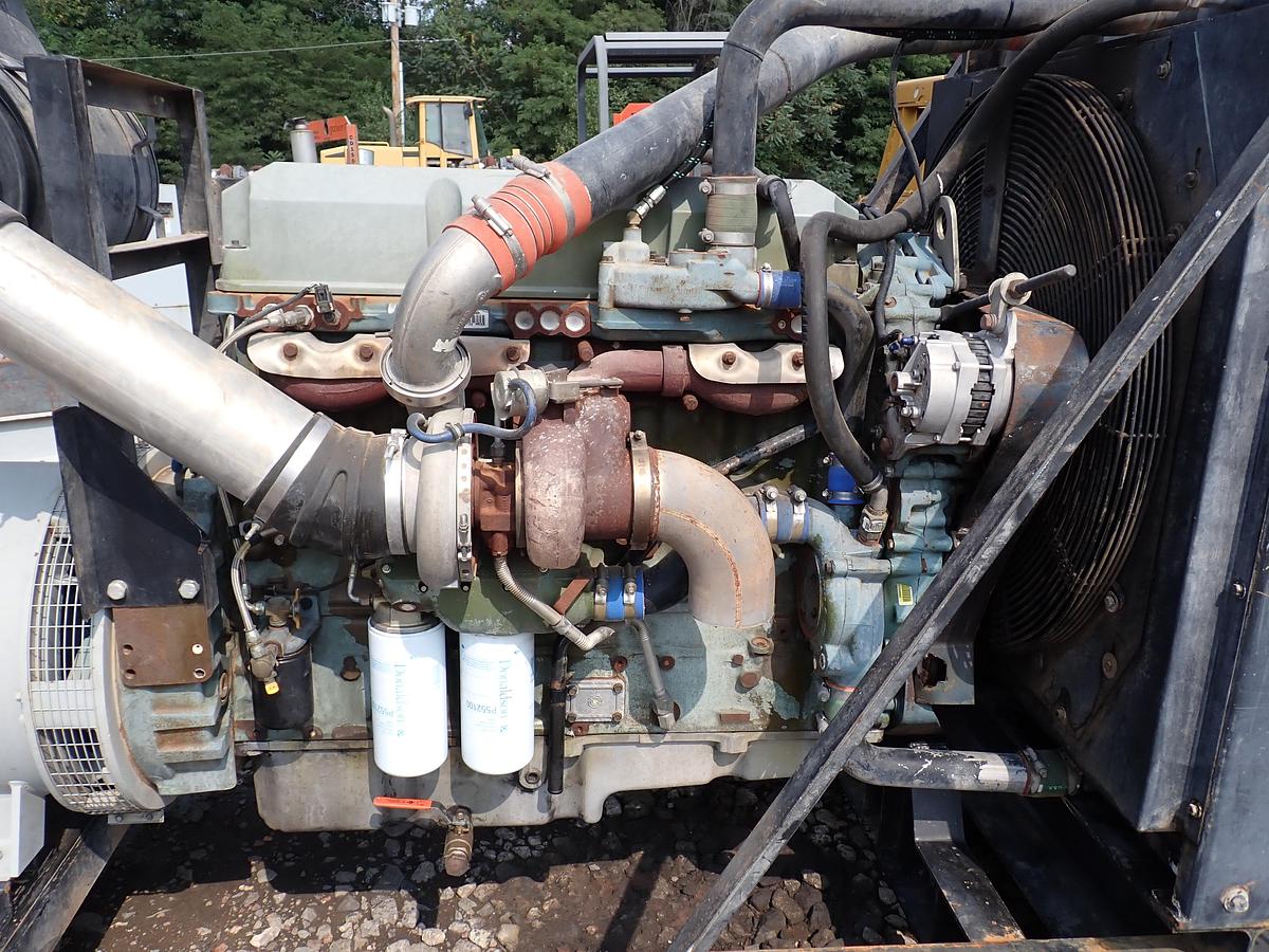 Used 2006 Detroit Diesel 350 KW Generator