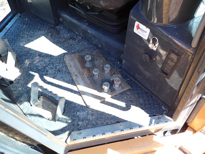 Used 2019 Case 2050M LGP