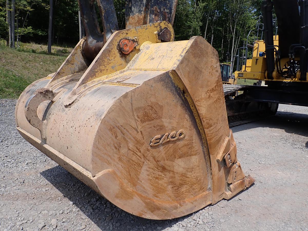 Used 2021 John Deere 870G LC Hydraulic Excavator MASS EXCAVATING BOOM